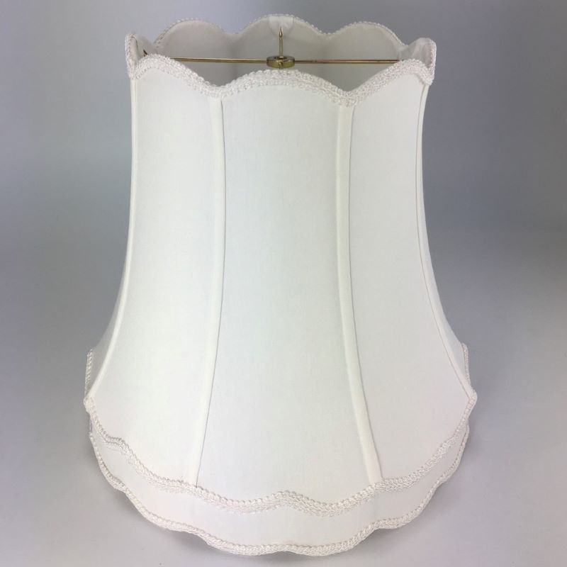 Scalloped Colonial Silk Bell Lampshade with a Gallery